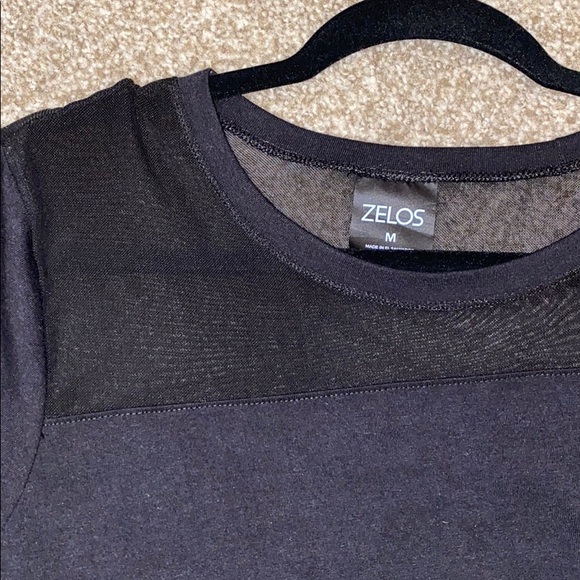 Mesh Detailed Workout Top - Picture 3 of 4